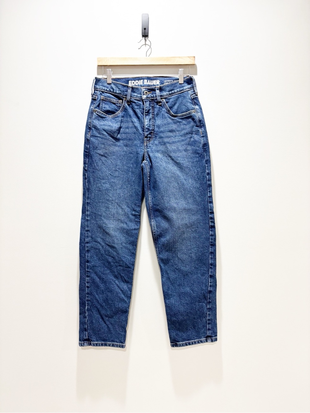 Eddie Bauer Women's Authentic Voyage High Rise Straight Jeans Size 6